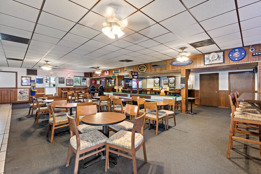 More Photos Of 14042 S Croissant Dr, Burnham Marina For Sale