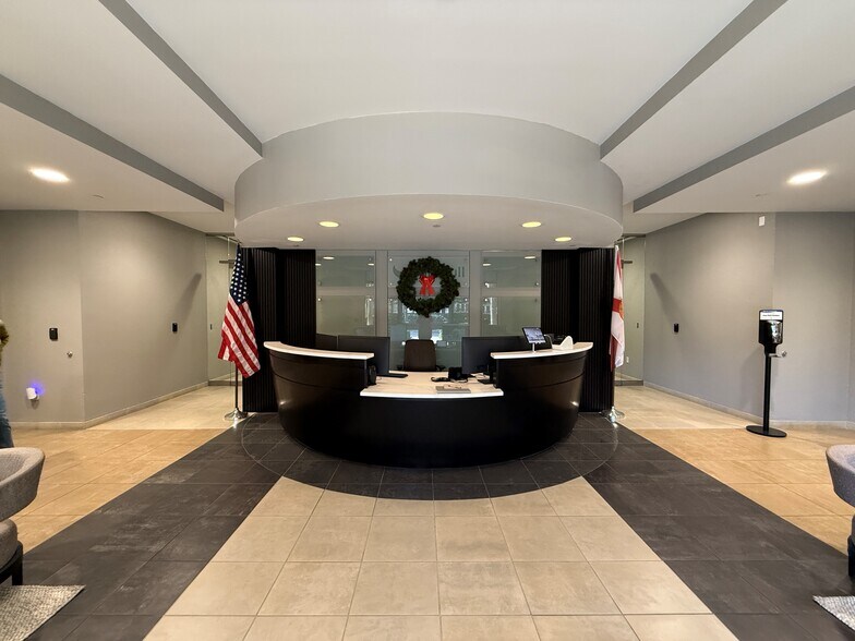 More Photos Of 200 Carillon Pkwy, Saint Petersburg Office For Lease