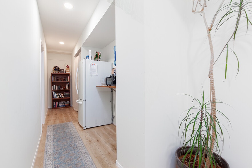 More Photos Of 1940 Garnet Ave, San Diego Medical For Sale