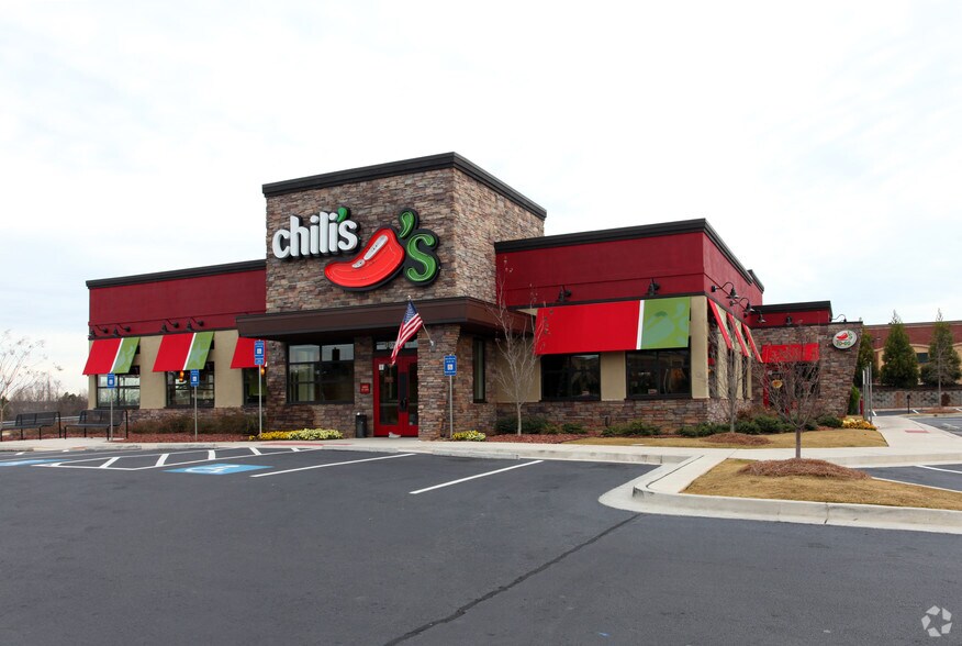 Primary Photo Of 5851 Spout Springs Rd, Flowery Branch Restaurant For Sale