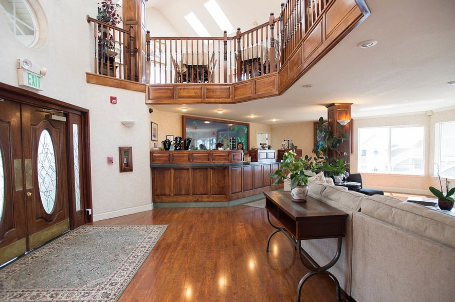 More Photos Of 1005 S Main St, Fort Bragg Hotel For Sale