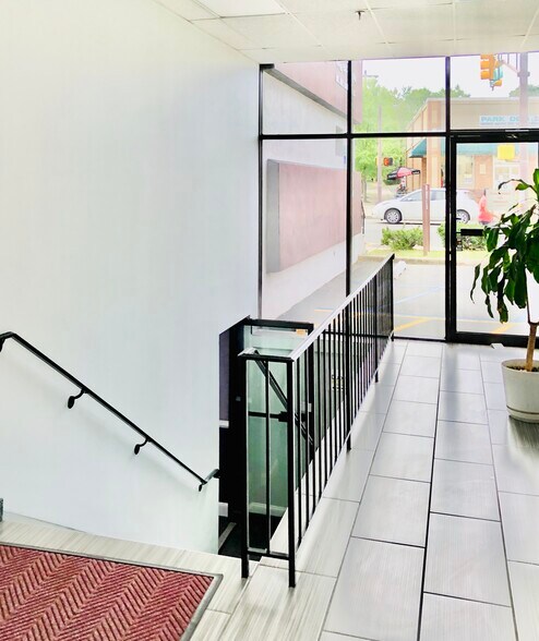 More Photos Of 85 Raritan Ave, Highland Park Medical For Lease