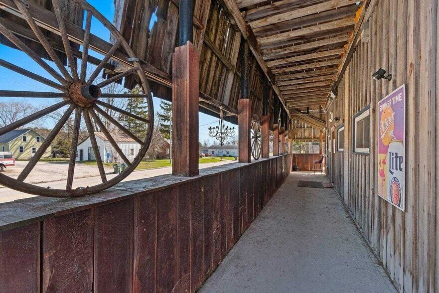 More Photos Of E3261 County Rd S, Casco Sports And Entertainment For Sale