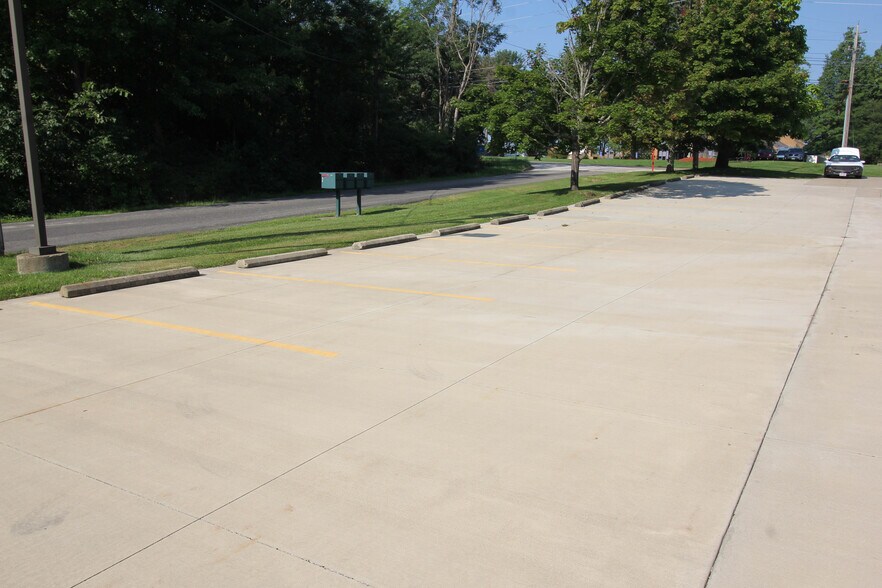 More Photos Of 291 N Cleveland Massillon Rd, Akron Medical For Sale