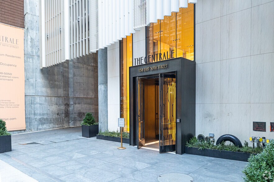 More Photos Of 138 E 50th St, New York Apartments For Lease