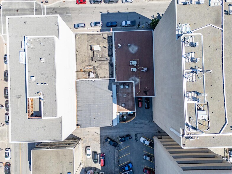 More Photos Of 115-119 Cedar St, Greater Sudbury General Retail For Sale