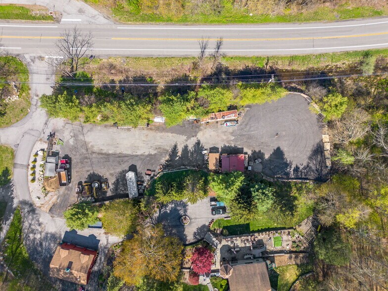 More Photos Of 5 Bertocchi Ln, Holmes Land For Lease