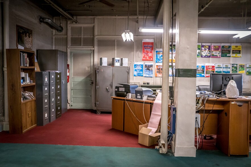 More Photos Of 703-757 Elk St, Buffalo Warehouse For Sale