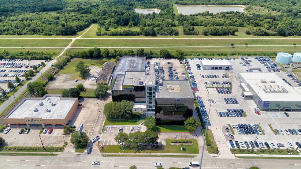 More Photos Of 15915 Katy Fwy, Houston Office For Lease