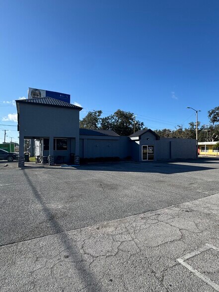 More Photos Of 12401 US Highway 301, Dade City Bar For Sale