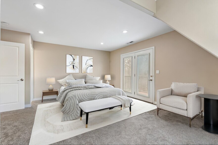 More Photos Of 10 W Sprague St, Echo Flex For Sale