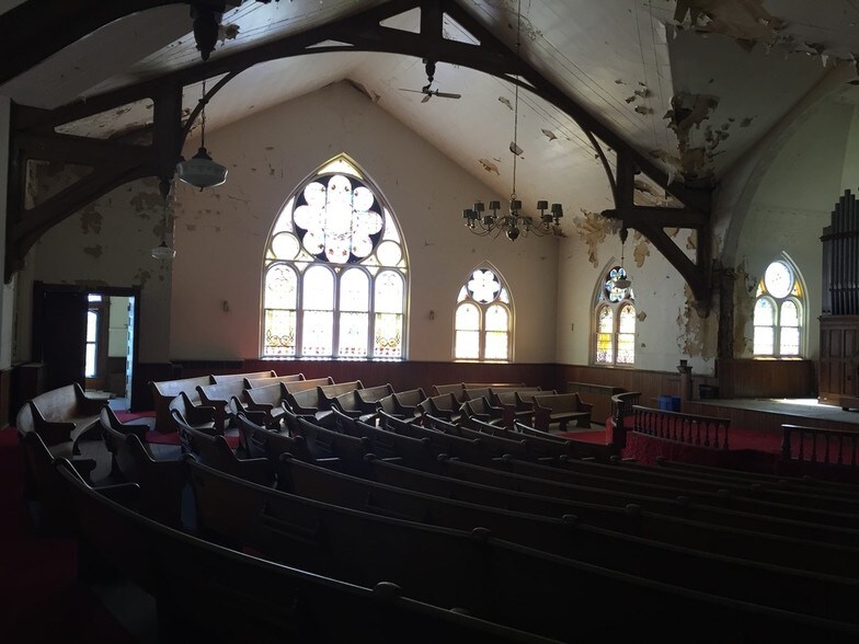 More Photos Of 349 N Monroe St, Lapeer Religious Facility For Sale