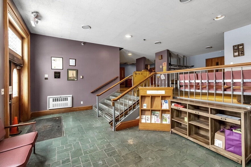 More Photos Of 115 Gold St, Buffalo Religious Facility For Sale