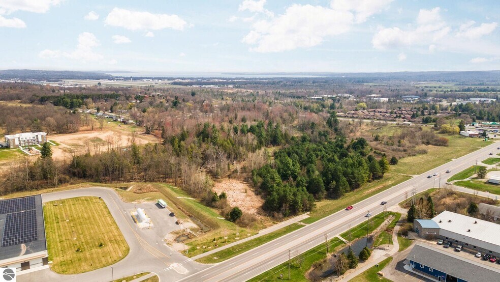 More Photos Of 2051 Garfield Ave, Traverse City Land For Sale