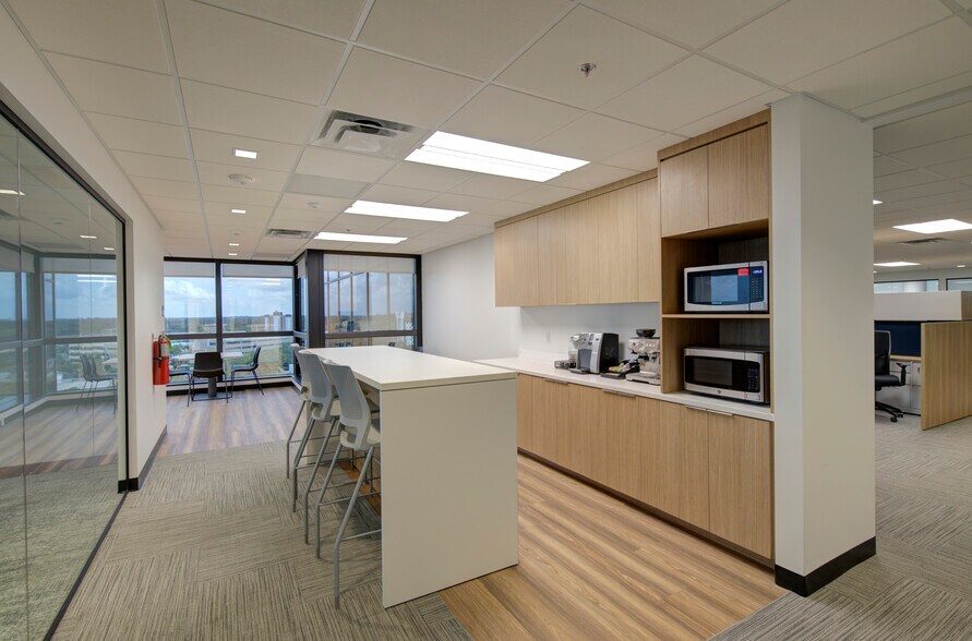 More Photos Of 3111 N University Dr, Coral Springs Office For Lease