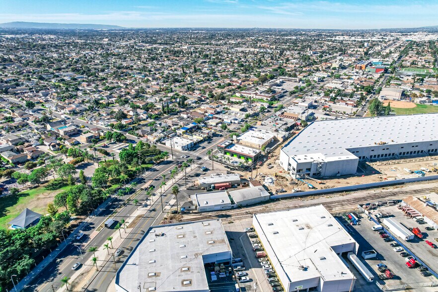 More Photos Of 5005 E Slauson Ave, Vernon Warehouse For Sale