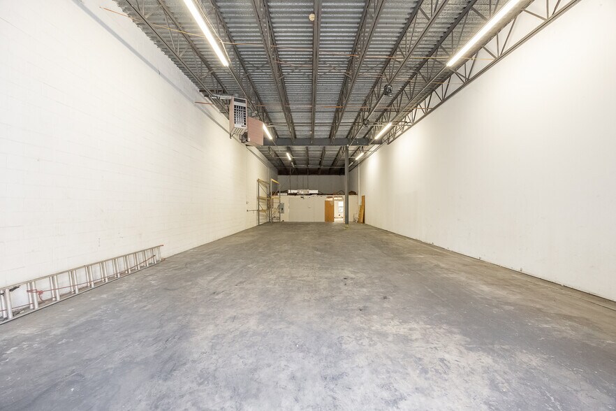 More Photos Of 640 Snyder Ave, West Chester Warehouse For Sale