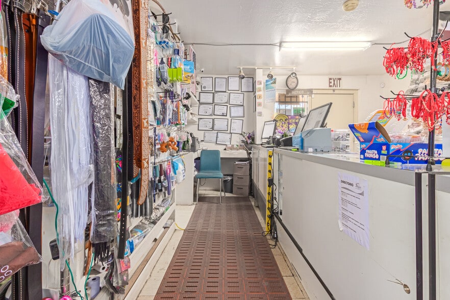 More Photos Of 22030 S Ellsworth Rd, Queen Creek General Retail For Sale