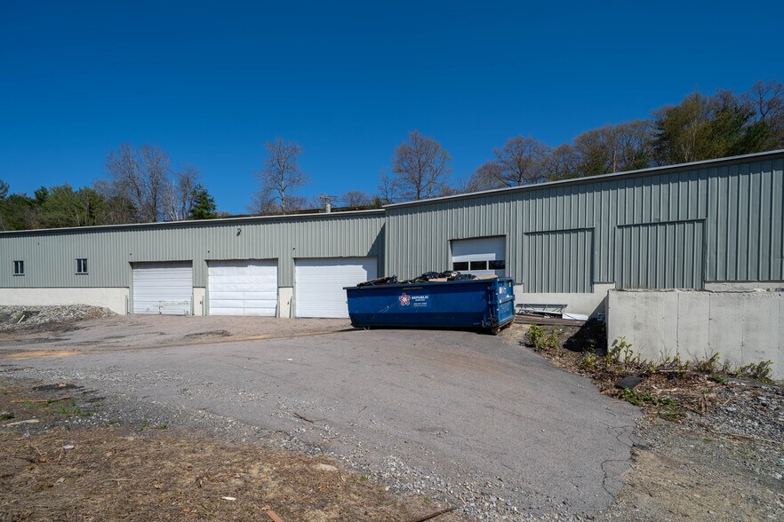 More Photos Of 91 Kuniholm Dr, Holliston Manufacturing For Lease