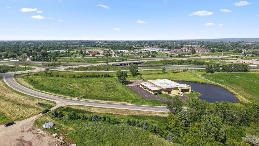 More Photos Of 560 Rolling Meadows, Fond Du Lac Light Distribution For Sale