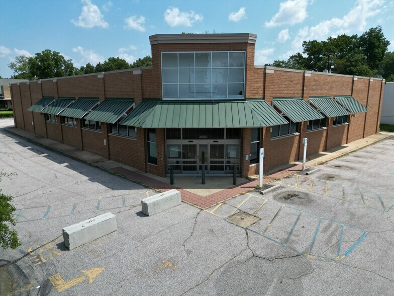 More Photos Of 3502 Summer Ave, Memphis General Retail For Sale