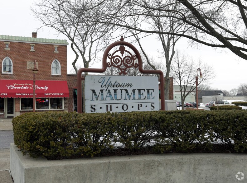 More Photos Of 122-126 W Wayne St, Maumee Medical For Sale