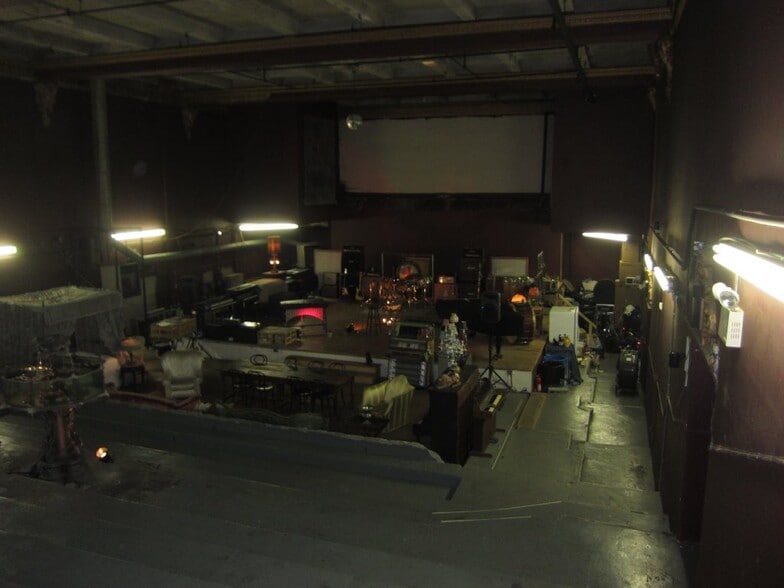 More Photos Of 99 Attorney St, New York Movie Radio TVStudio For Lease