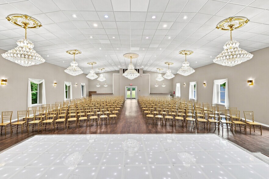 More Photos Of 532 N Kristi Rd, Martinsville Lodge Meeting Hall For Lease