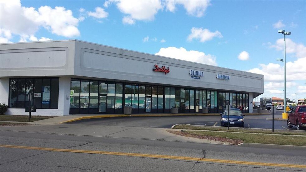 More Photos Of 2601-2709 W Grand Ave, Waukegan Unknown For Lease
