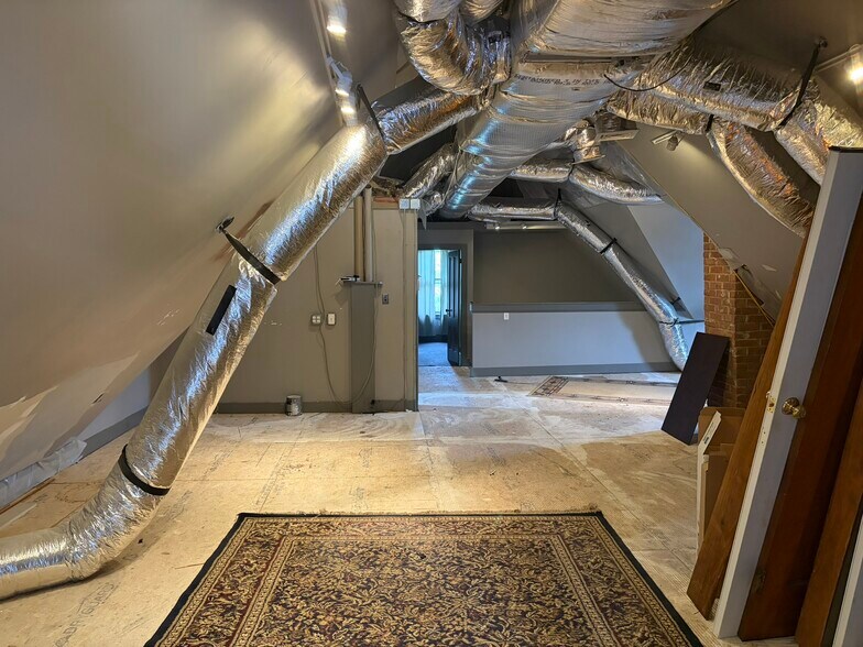 More Photos Of 144 S Main St, Wallingford Office For Sale