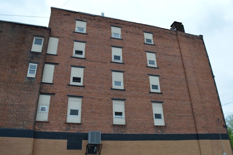 More Photos Of 112-114 W Mansfield St, Bucyrus Apartments For Sale