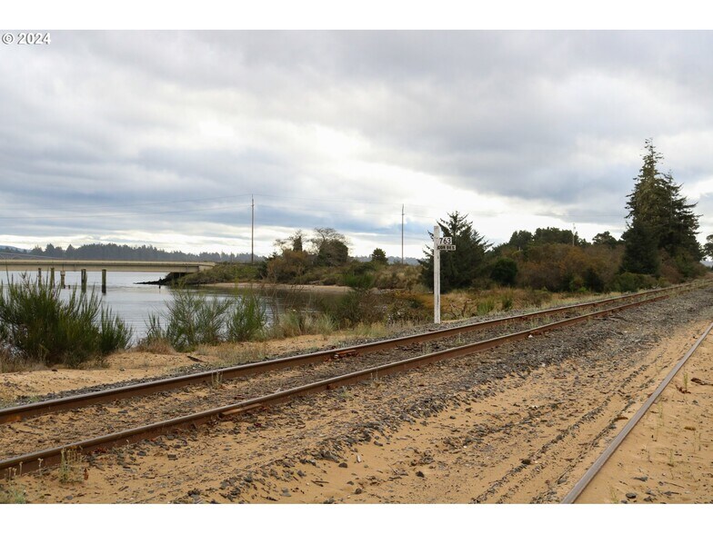 More Photos Of 92851 Trans Pacific Pkwy, North Bend Land For Sale