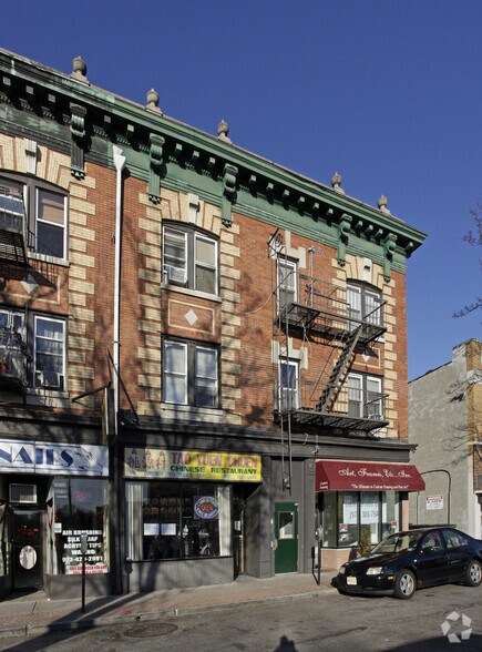 Primary Photo Of 57-59 Washington St, Bloomfield Storefront Retail Residential For Lease