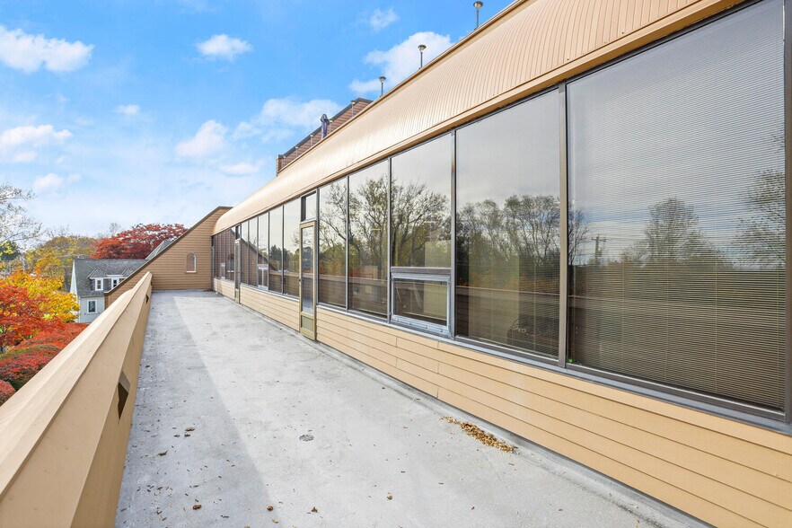 More Photos Of 1077 Bridgeport Ave, Shelton Unknown For Lease