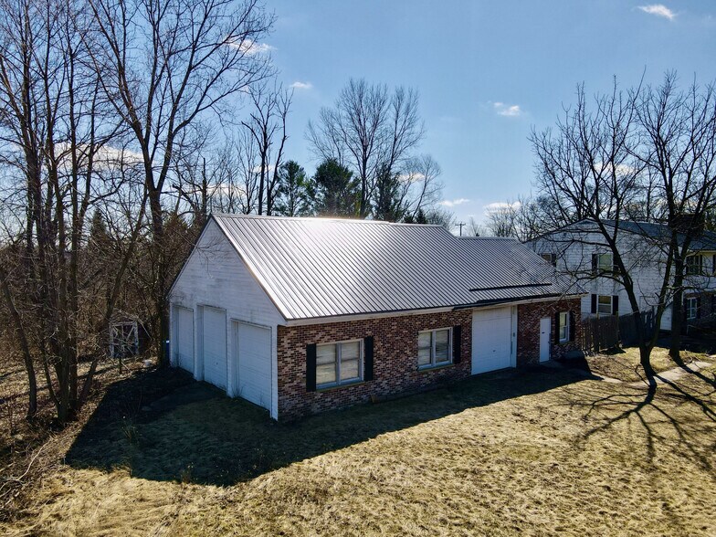 More Photos Of 1126 Wauwatosa Rd, Cedarburg Office Residential For Sale