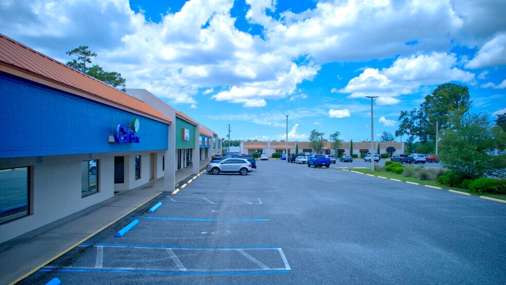 More Photos Of 20150-20186 Cortez Blvd, Brooksville Office For Lease