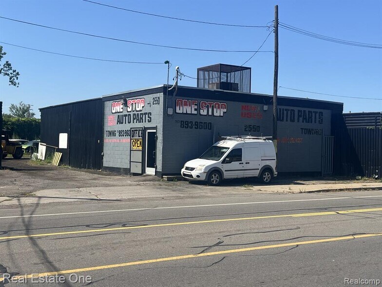 More Photos Of 2550 E McNichols Rd, Detroit Landfill For Sale
