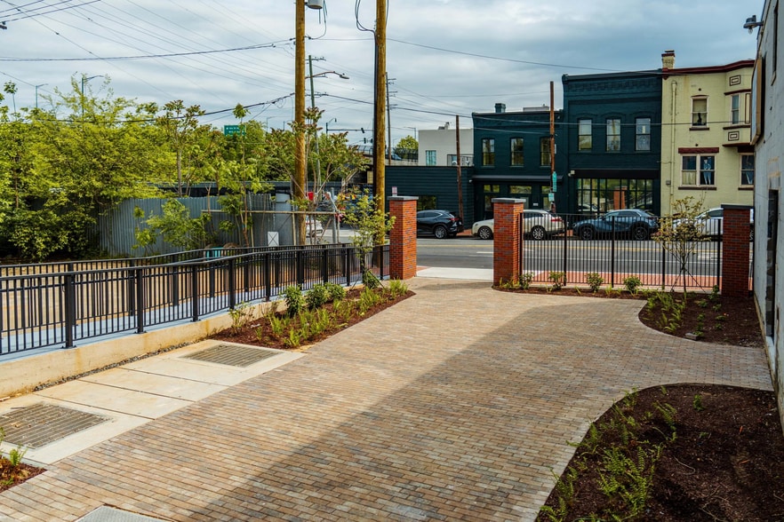 More Photos Of 1111 Marion Barry Ave SE, Washington Office For Lease