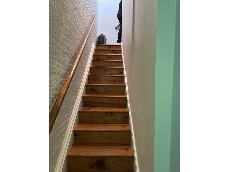 More Photos Of 919 S Charles St, Baltimore Storefront Retail Residential For Sale