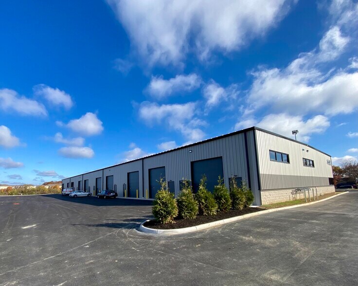 More Photos Of 4440-4460 Reynolds Drive, Hilliard Unknown For Lease