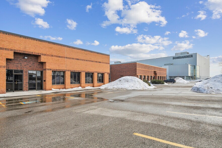 More Photos Of 6885-6895 Menway Ct, Mississauga Warehouse For Lease