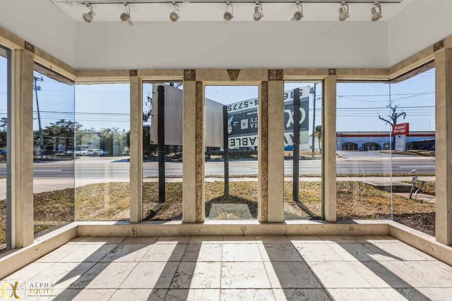 More Photos Of 389 E State Road 434, Longwood General Retail For Lease