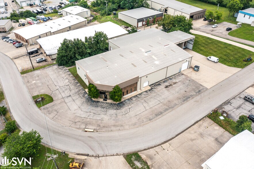 More Photos Of 125 Macarthur Ct, Nicholasville Manufacturing For Lease