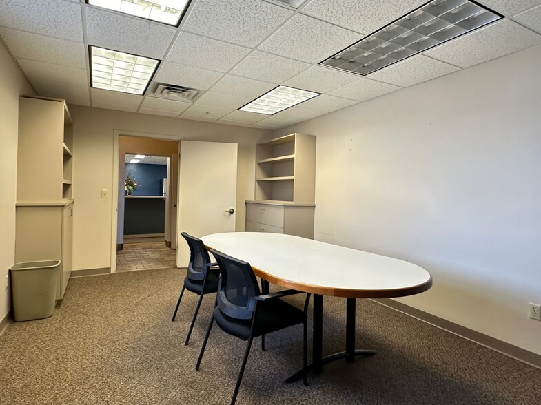 More Photos Of 1206 E Crosstown Pky, Kalamazoo Manufacturing For Lease