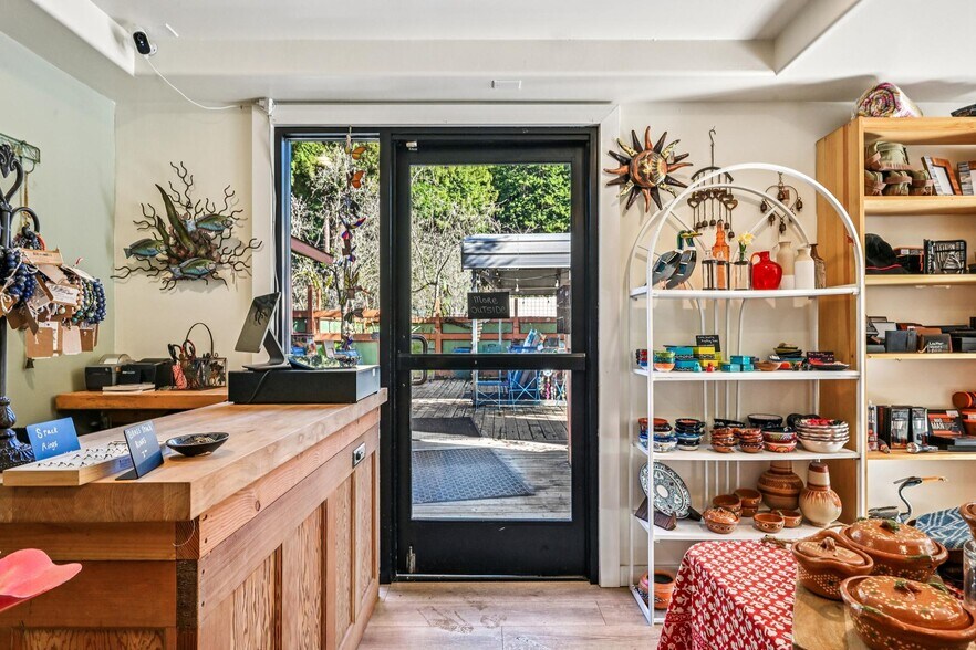 More Photos Of 17132 Highway 116, Guerneville General Retail For Sale