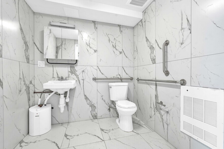 More Photos Of 2309 Broadway, Astoria Apartments For Lease
