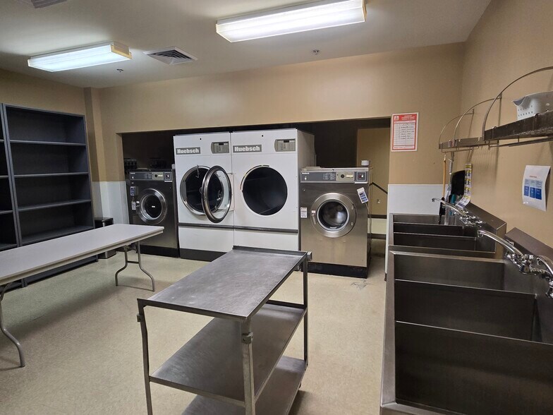 More Photos Of 10450 Hickman Mills Dr, Kansas City Daycare Center For Lease