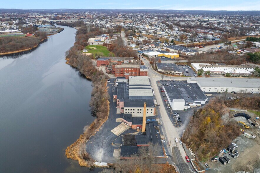 More Photos Of 727 School St, Pawtucket Manufacturing For Lease