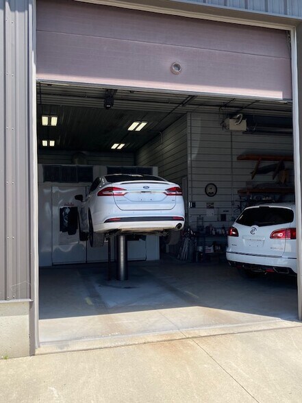 More Photos Of 600 Meyer Rd, Celina Flex For Lease