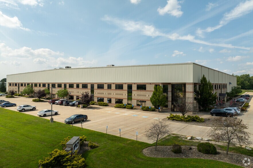 Primary Photo Of 325 Campus Dr, Aurora Light Manufacturing For Lease